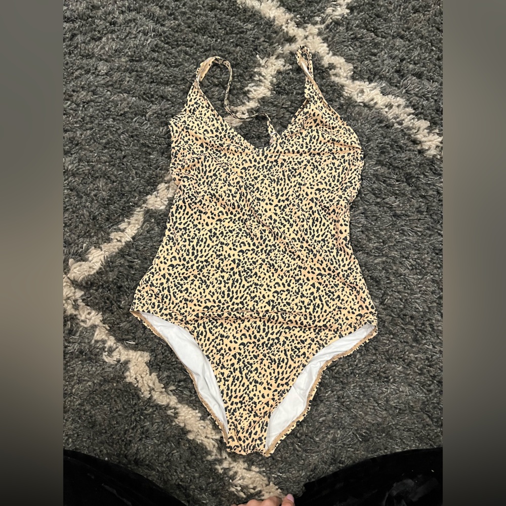 LHDG one piece swimsuit size 12 EUC‎